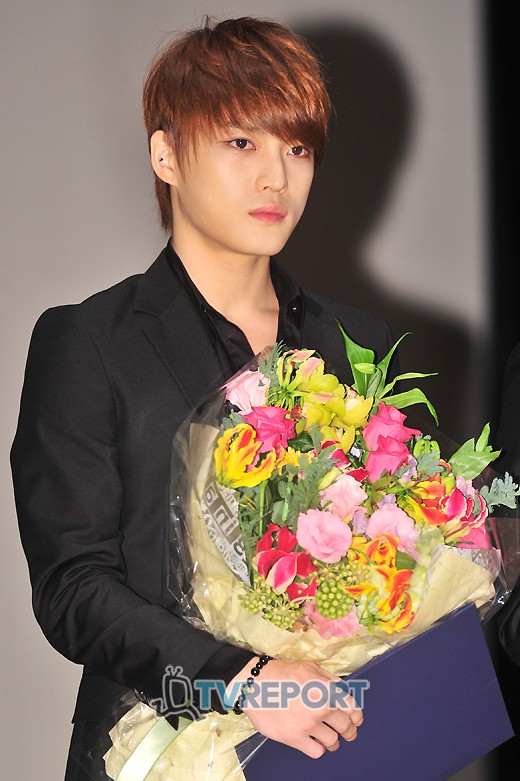 JYJ 김재중 생일 맞아 해외 팬클럽 1000만원 기부 '개념팬 등극'