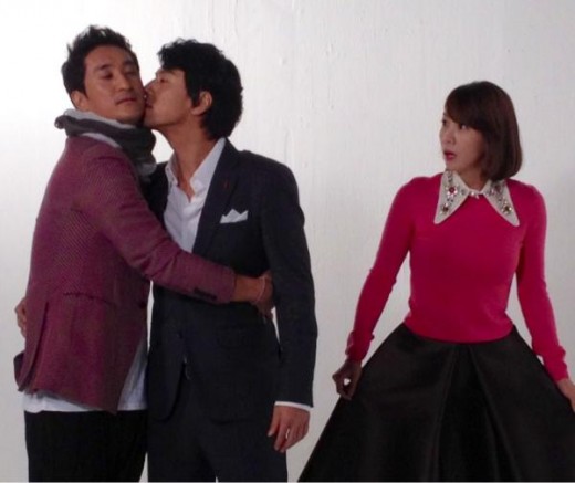 '울랄라부부' 신현준, 한재석과 볼키스…'김정은 멘붕'