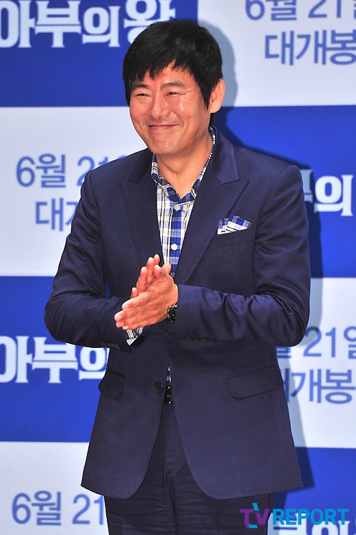 '미스터 고' 성동일 "김용화 감독 작품만 하면 아기 생겨" 폭소