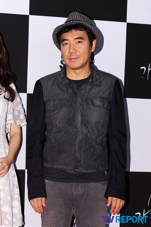 '가위바위보' 김지운 감독 "총안쏘고 피 안보려하니 힘들었다"