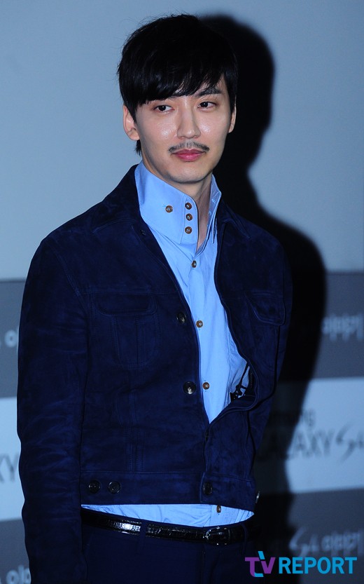 첫 연출 도전 김남길 감독…'헬로,엄마' 어땠나?