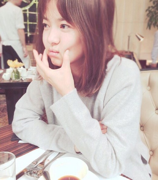 "베이비 페이스의 정석"…송혜교, 일상은 귀요미