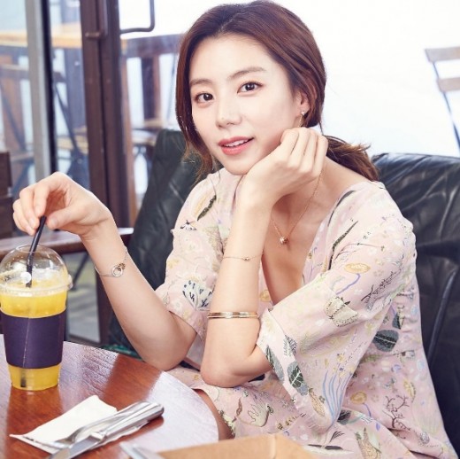 '반짝반짝♡' 박수진, 예비엄마의 눈부신 미모