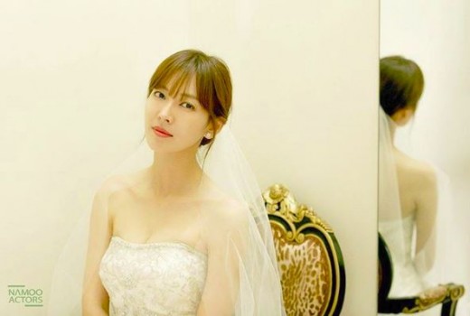 "해령이 드디어 결혼합니다"…김소연, 눈부신 웨딩드레스 자태