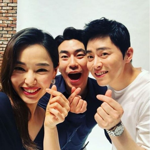 "거미에 손하트♥"…이시언, 예비신랑 조정석 근황 공개(ft.이하늬)
