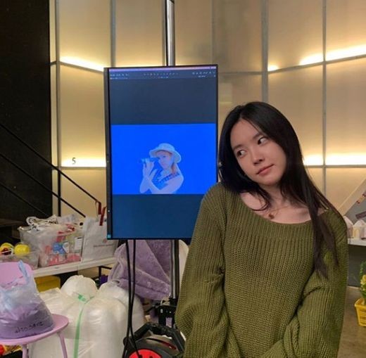에이핑크 손나은, 멤버 오하영 솔로데뷔 응원.."파이팅"