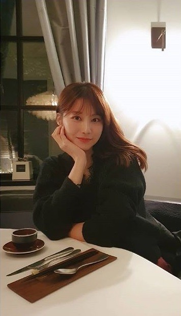 유인영 근황, 청순하게 또 우아하게