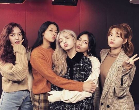 지민, AOA 향한 애정 “6번째 미니앨범 축하, 고맙고 사랑해”