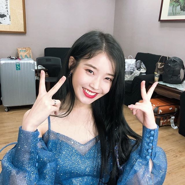 아이유, 아시아 투어 소감 “대만엔 따뜻한 사람들만 사나보다” 행복♥