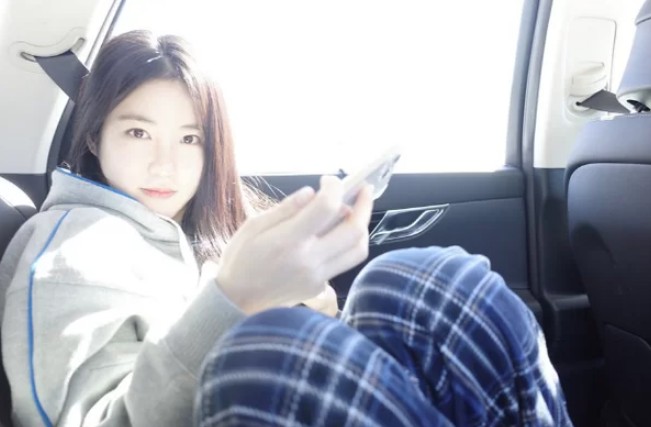 신예은, 화장이 필요 없네...안 꾸며도 빛나는 미모