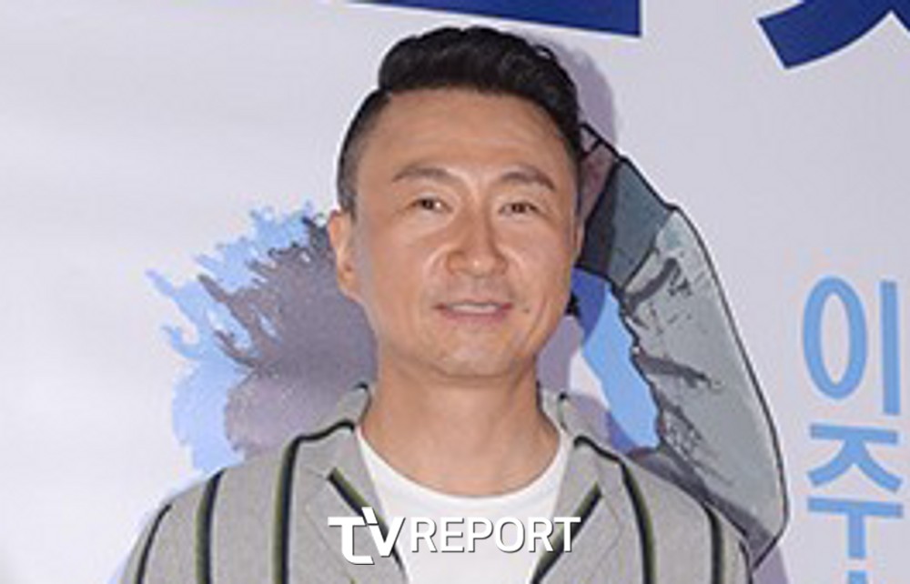작곡가 주영훈, 9일 부친상...아내 이윤미와 슬픔 속 빈소 지켜