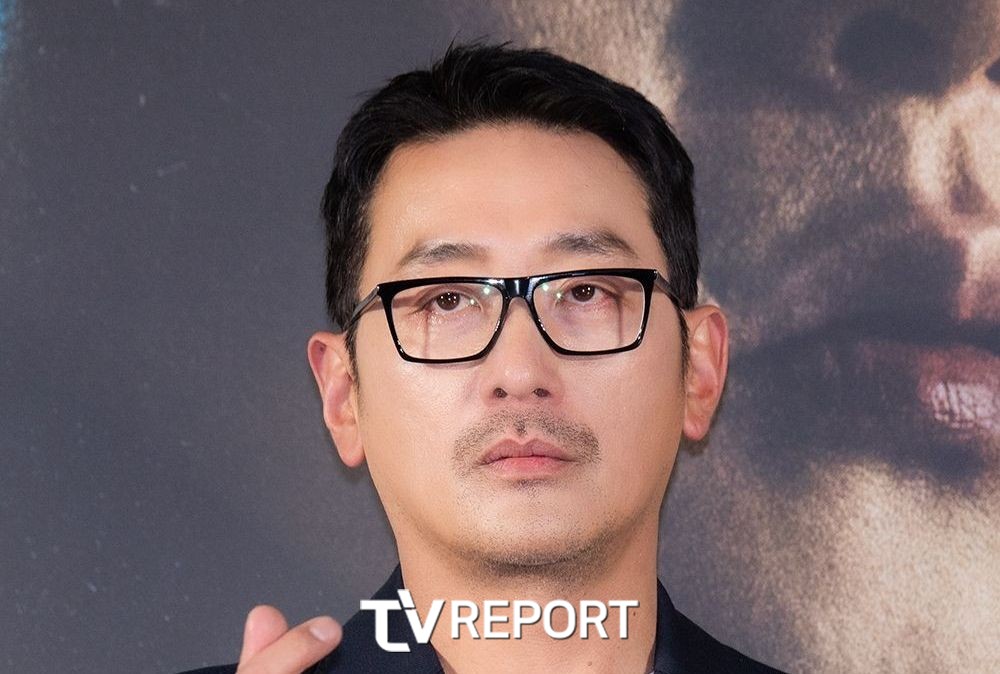 '응급 수술' 하정우, 인터뷰도 취소... 심각한 상황