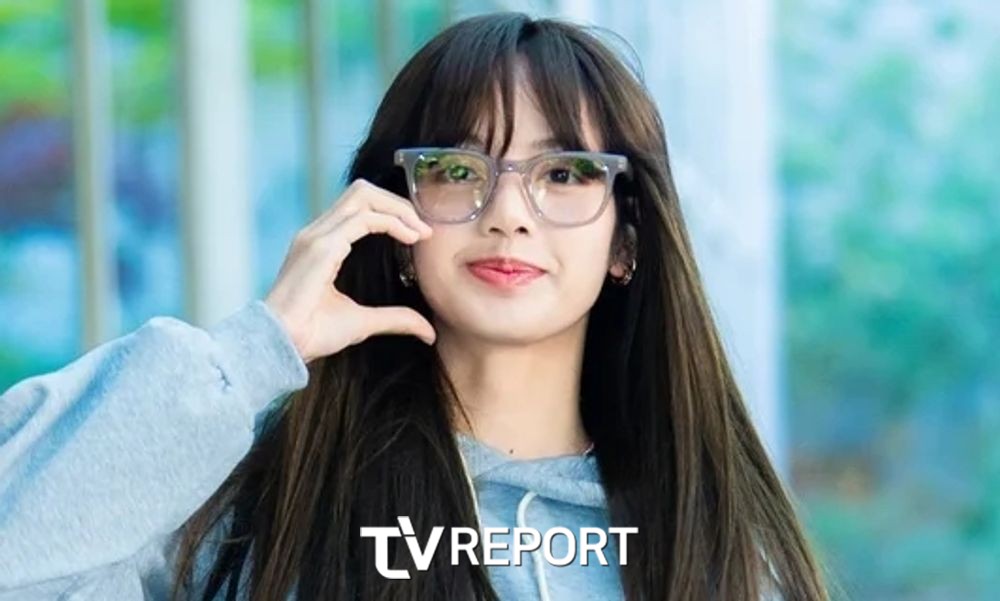 블랙핑크 리사, 일본 여행 중 귀 출혈 충격… 팬들 걱정↑ [RE:스타]