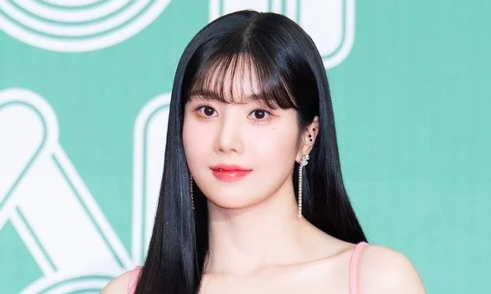 권은비, '카페 사장님+건물주' N잡러 일상 공개…