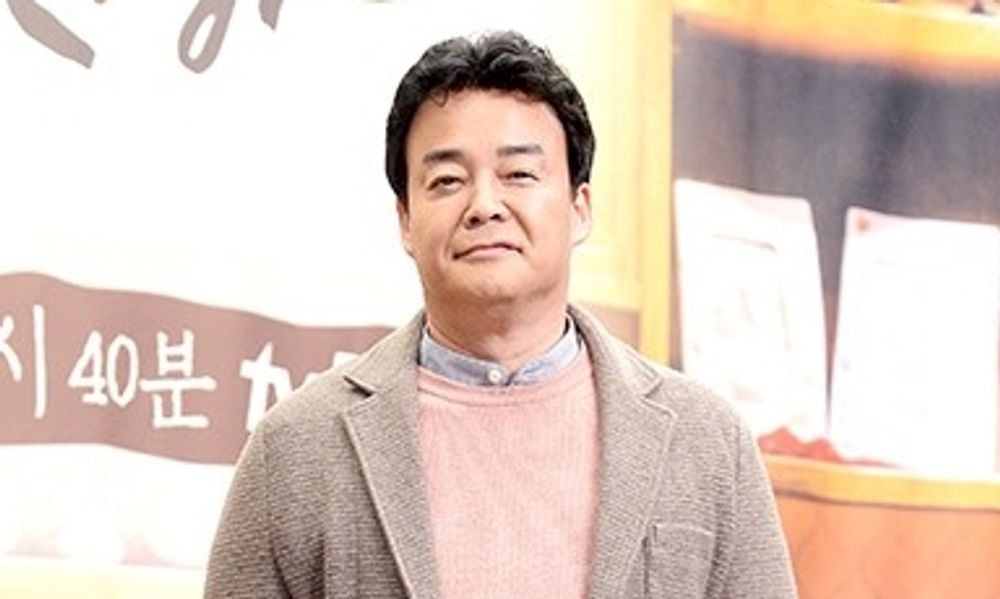 원산지 표기법 논란 그 후…백종원, 공항서 포착
