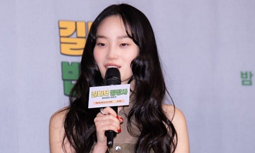 비연예인과 극비 결혼식 후 첫 근황 공개한 유명 모델...꽃이 한가득 [RE... - 뉴스 썸네일 이미지