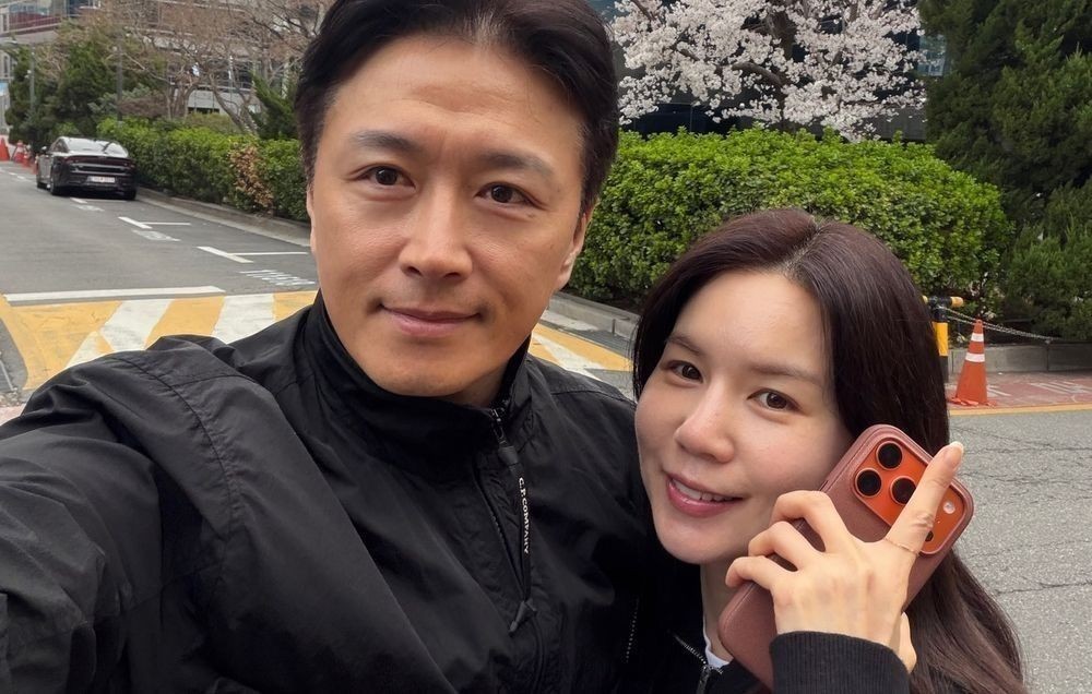 ‘이숙캠 떠난’ 진태현, 슬픔 딛고 딸 카네이션 선물 공개…행복한 어버이날 [RE:스타]