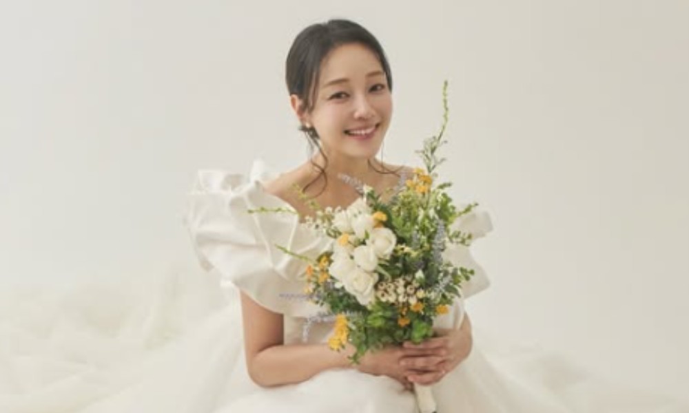 ‘써니’→’SNL 코리아’ 류혜린, 품절녀 대열 합류..남편은 ♥가수 김이안