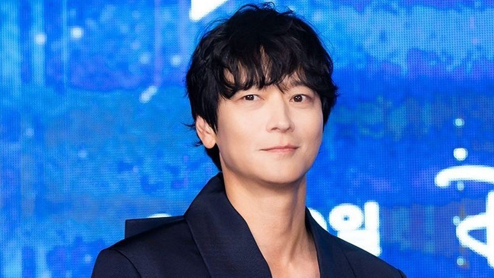 “마지막 키스 언제?”…강동원, 홍진경 돌직구 질문에 ‘당황’ [RE:뷰]