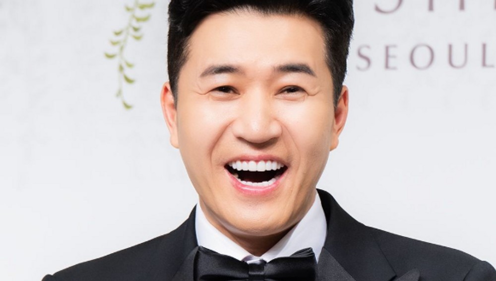 빽가, 김종민 결혼식 축사 AI 대필 고백…”신지 때는 직접 썼다” (‘라디오쇼’)