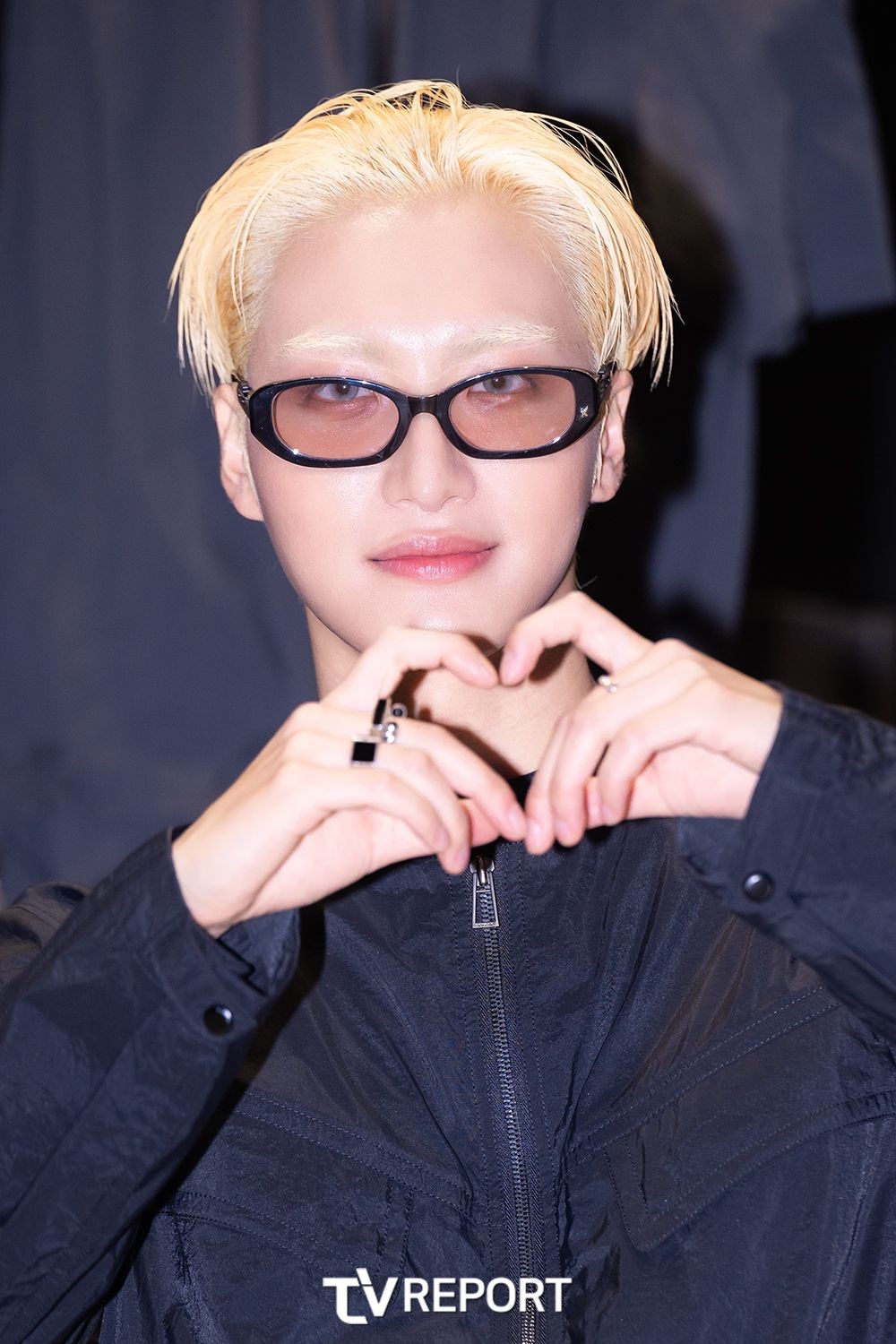 [T포토] 에이티즈 성화 ‘에이티니, 사랑해’