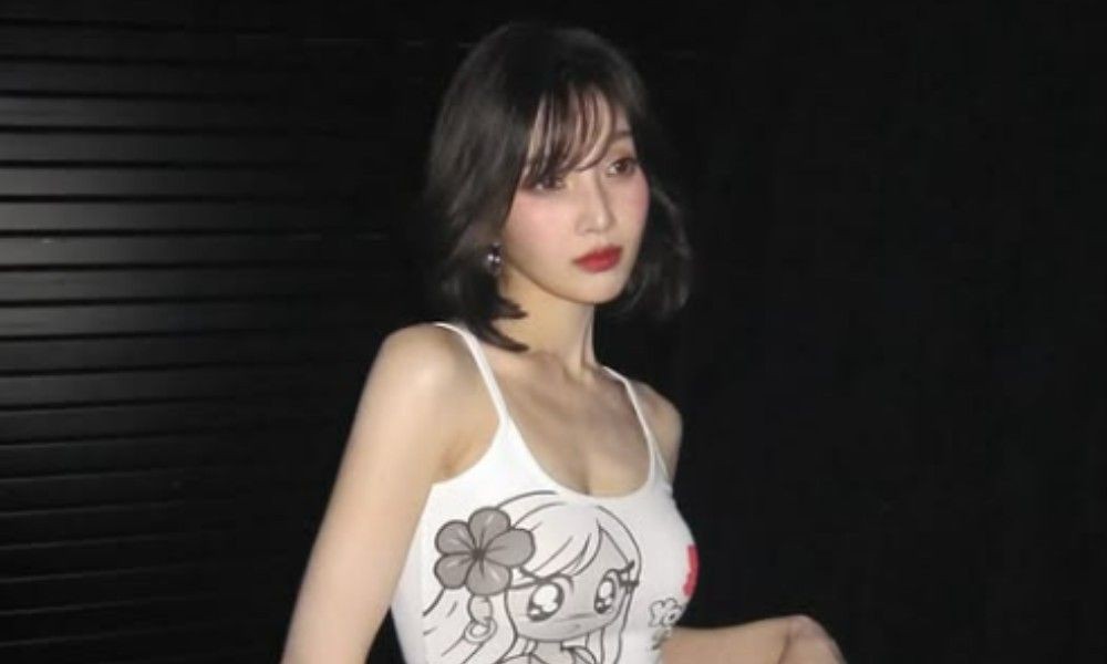 ‘극초슬림’ 女스타, 다이어트 자극하는 ‘황금 비율’ 자랑…”여름 안녕” [RE:스타]