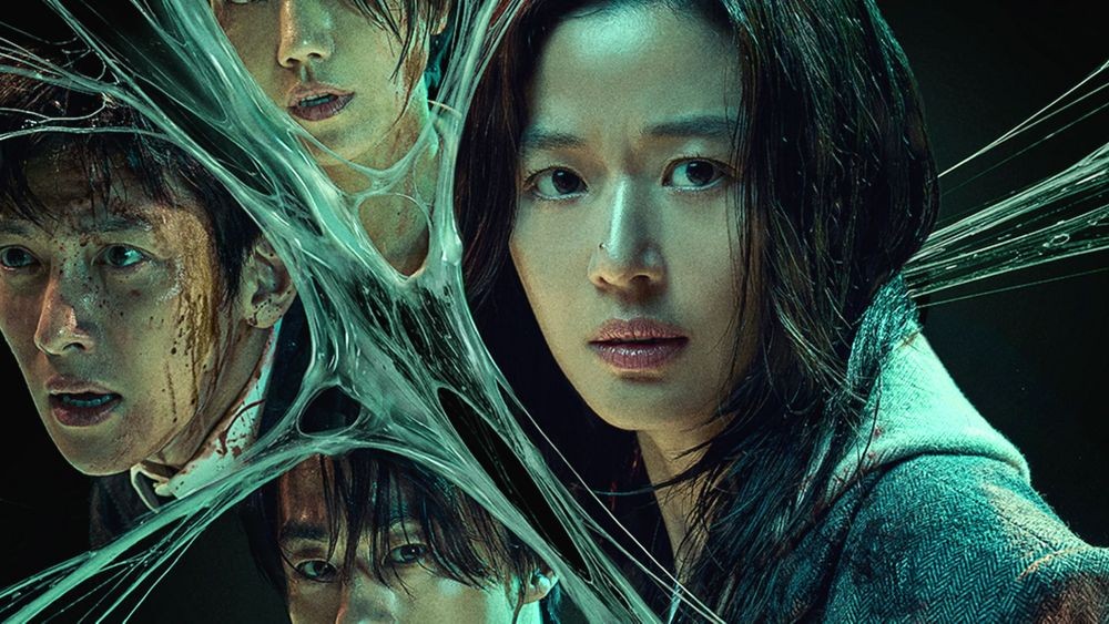 ‘흥행퀸’ 전지현, 적수가 없다…’군체’ 18일 연속 1위 질주