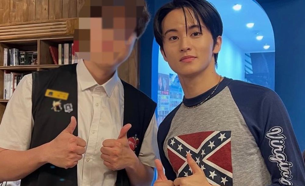 NCT 출신 마크, ‘극우 상징’ 남부연합기 티셔츠 착용 논란…소속사 사과