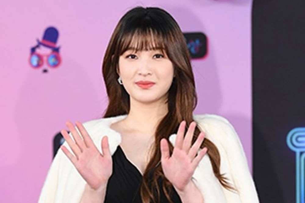 ‘세아이맘’ 율희, ‘여캠’ 고충 토로…”선입견 바꾸고파” [RE:뷰]