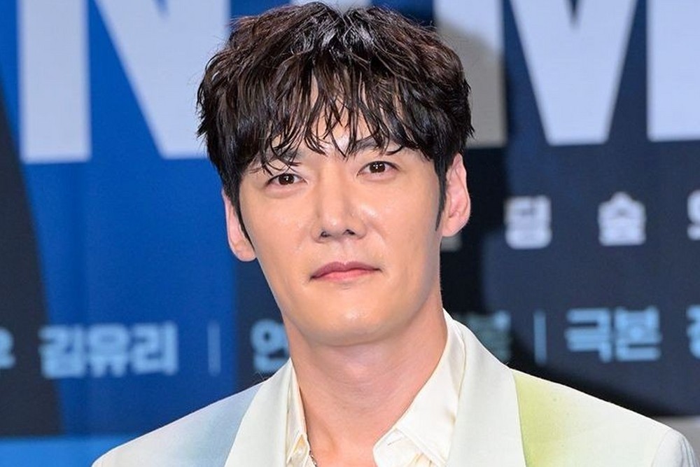 “내가 먼저 번호 물어봐”…최진혁, 이국주에 ‘우정’ 플러팅→모친 선물까지 (‘라스’)