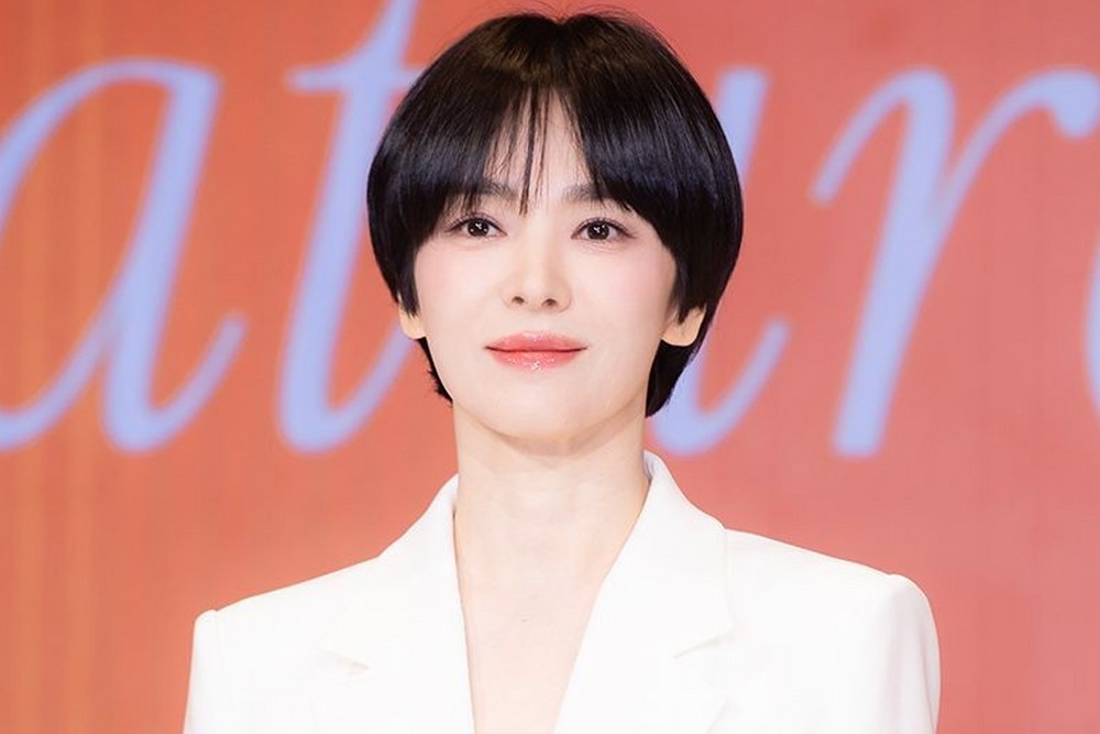 송혜교, 15년째 여전한 선행…주미대한제국공사관에 ‘독립운동 안내서’ 1만 부 기증