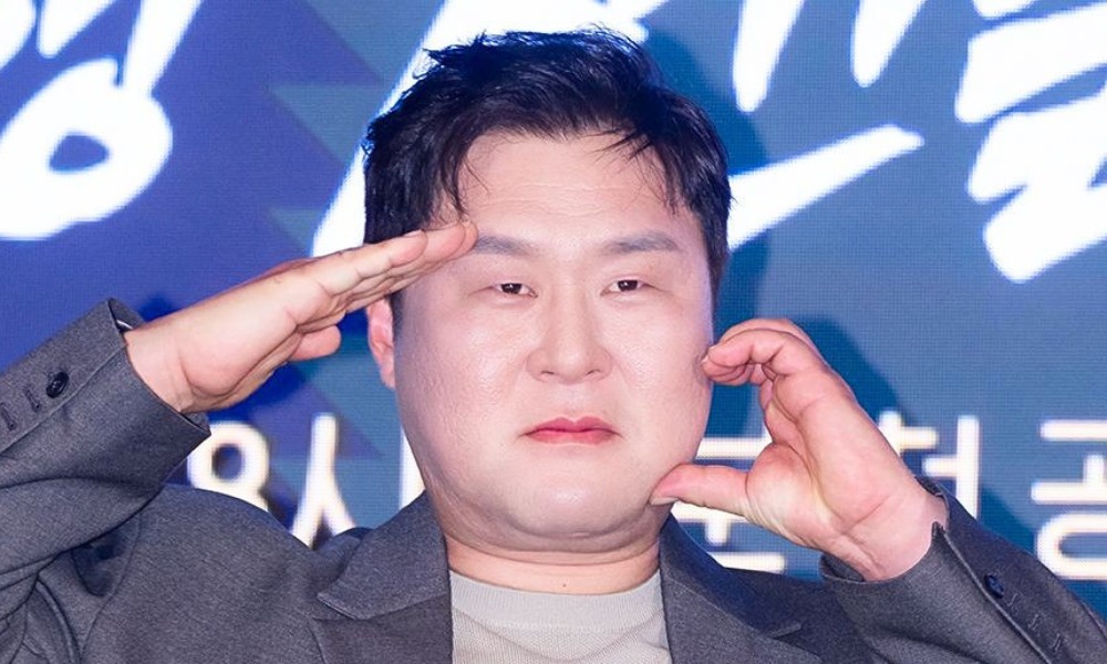 윤경호, ‘김부장’ 시청률 21% 돌파→’묵언수행’ 사인회 개최…라디오도 말없이 출연 [RE:스타]