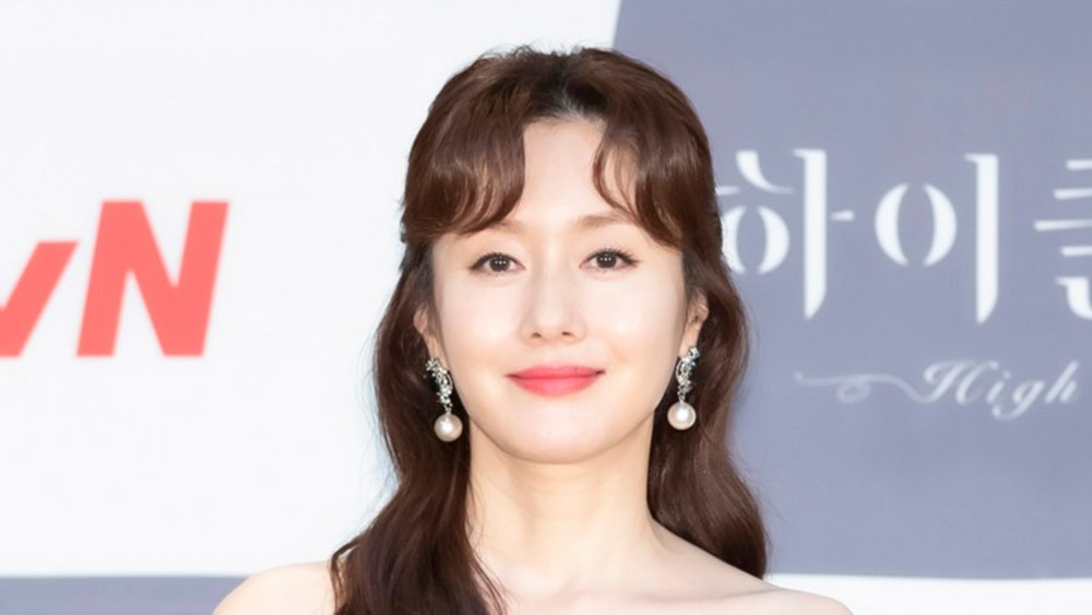 ‘2년째 작품 無’ 김지수, 프라하서 심경 고백…”30년간 쫓기듯 살아→배우 은퇴는 NO” [RE:스타]