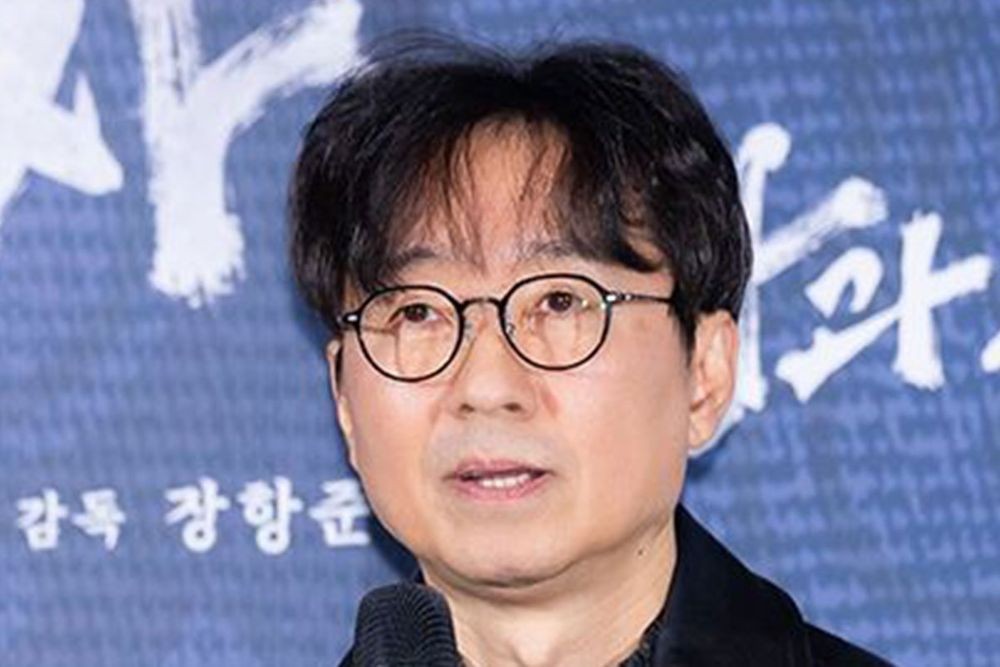 ‘1700만 감독’ 장항준, ♥김은희와 광고 촬영→”아내는 전액 기부…난 절반만” (‘손석희의 12시’)