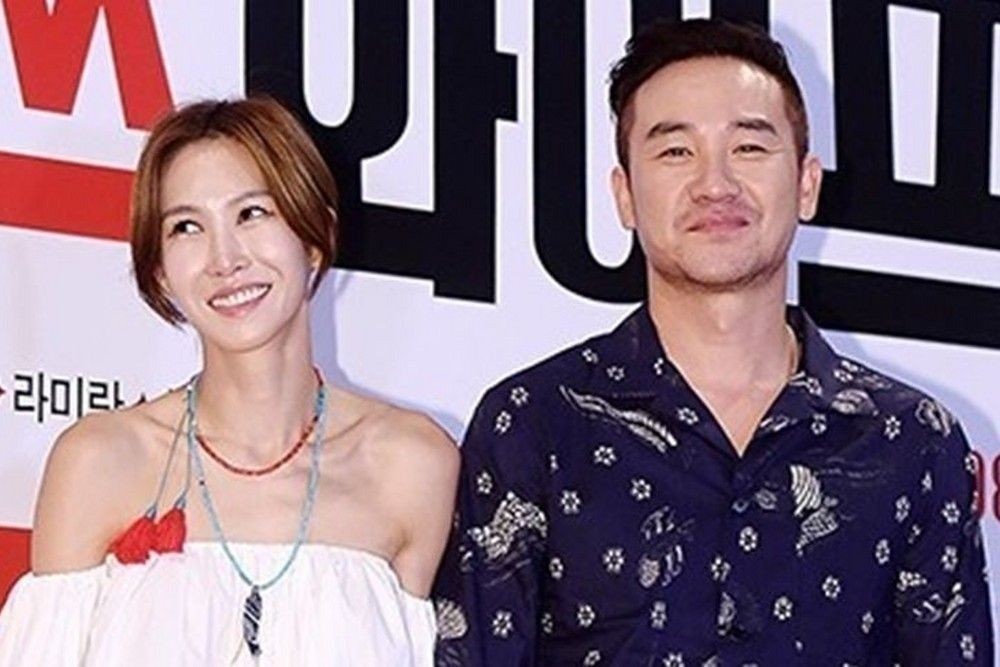 윤혜진, "♥엄태웅이 매년 C사 명품 반지 선물"...결혼기념 선물 컬렉션... - 뉴스 썸네일 이미지