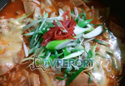 존슨탕을 아시나요? 미군부대 앞서 시작된 부대찌개 사촌