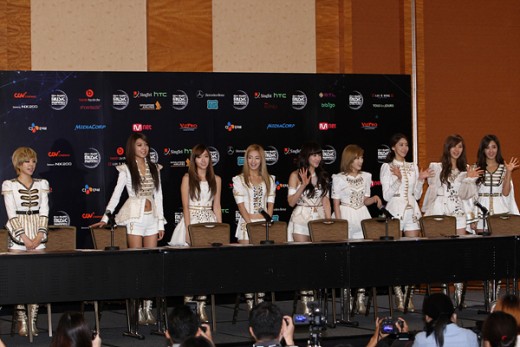 소시·2NE1·미쓰에이, 싱가포르 대격돌 승자는?