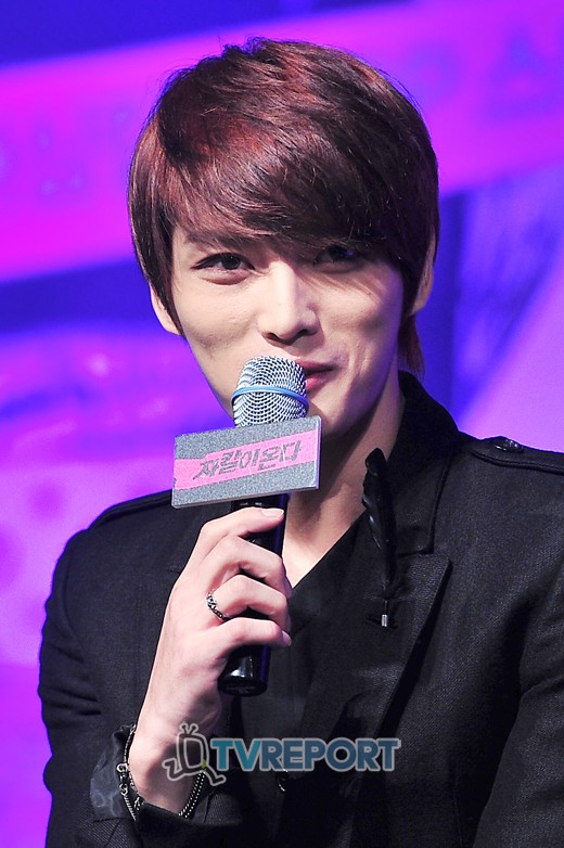 '자칼' 김재중 "나와 연애하기 꺼리는 사람 납치하고 싶다"