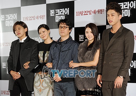 돈크라이마미 개봉일 1위, '늑대소년' 이어 韓영화 돌풍 잇나