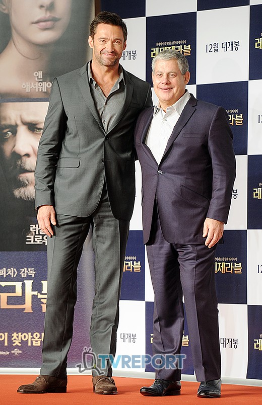 카메론 맥킨토시 "'레미제라블'은 절대 립싱크로 만들 수 없는 작품"