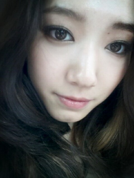 박신혜 스모키 화장, 성숙미 업그레이드 ‘반짝반짝’